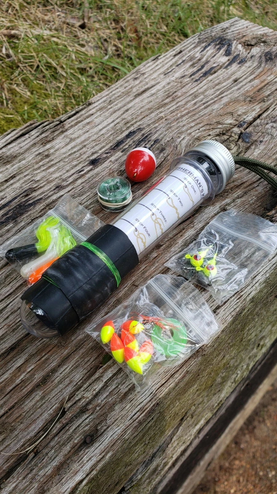Pocket Reel Survival Fishing Kit for Camping and Bug Out Bags